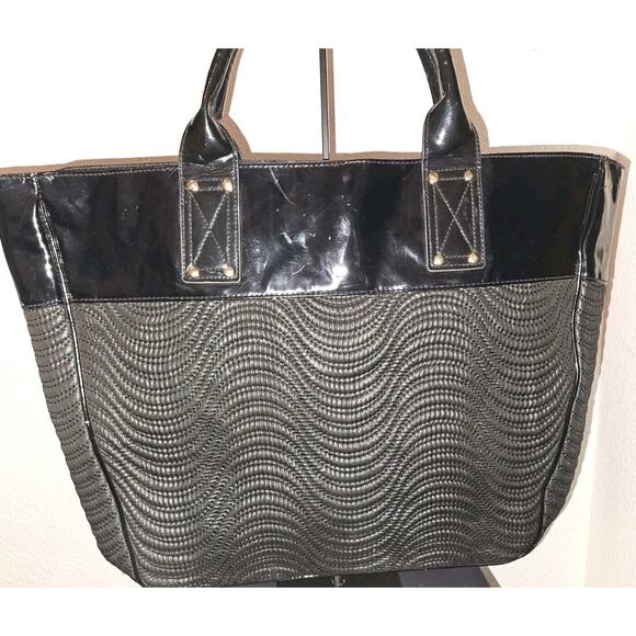 Versace Perfume Large Tote Bag Black Patent Trim - Picture 7 of 16